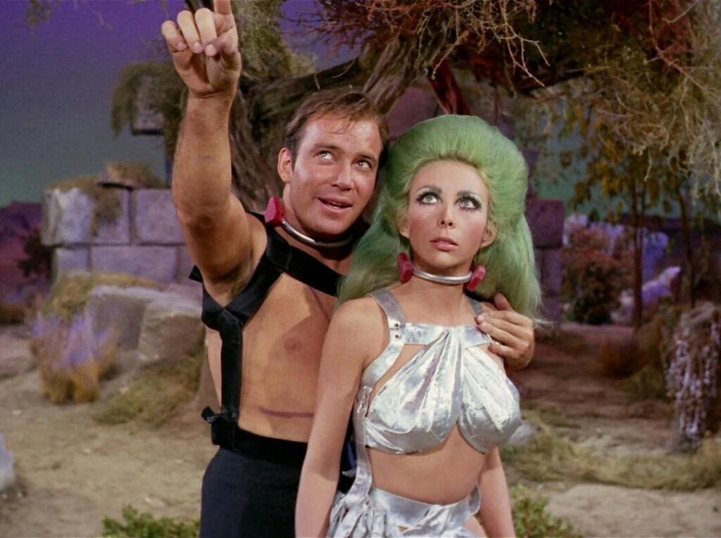 Angelique Pettyjohn and WIlliam Shatner